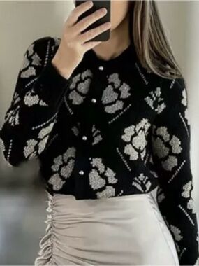 NWT💕ZARA BLACK GOLD JACQUARD CARDIGAN SWEATER, METALLIC THREAD, SIZE M